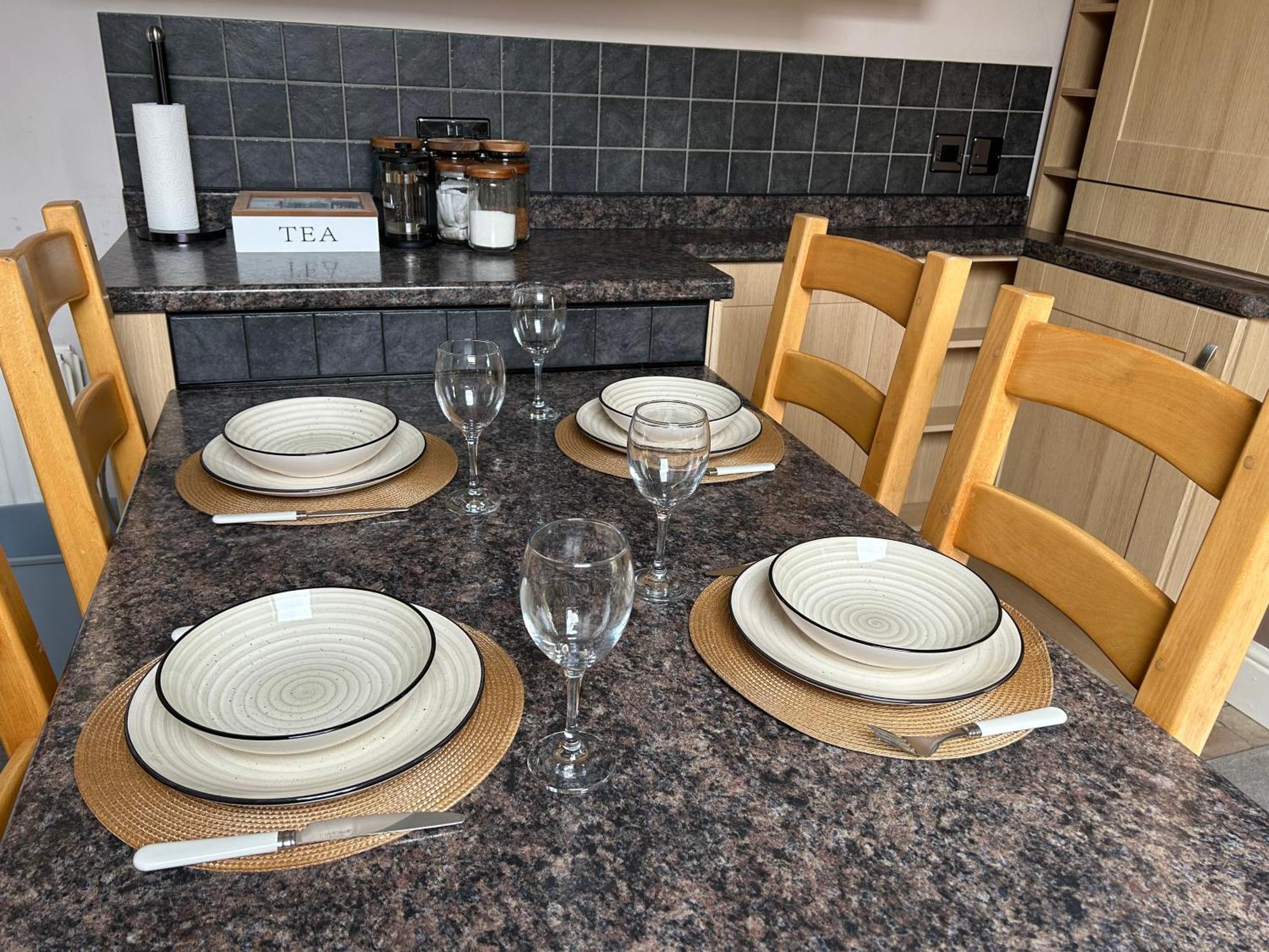 Seaside Rentals Bournemouth - 2Br, Upto 6Ppl, Beach 3 Min Walk, Dogs Ok, Wifi, Park 2 Cars Luaran gambar